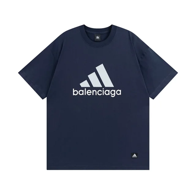 Gucci T-Shirts Short-Sleeve Logo Graphic product detail image 11