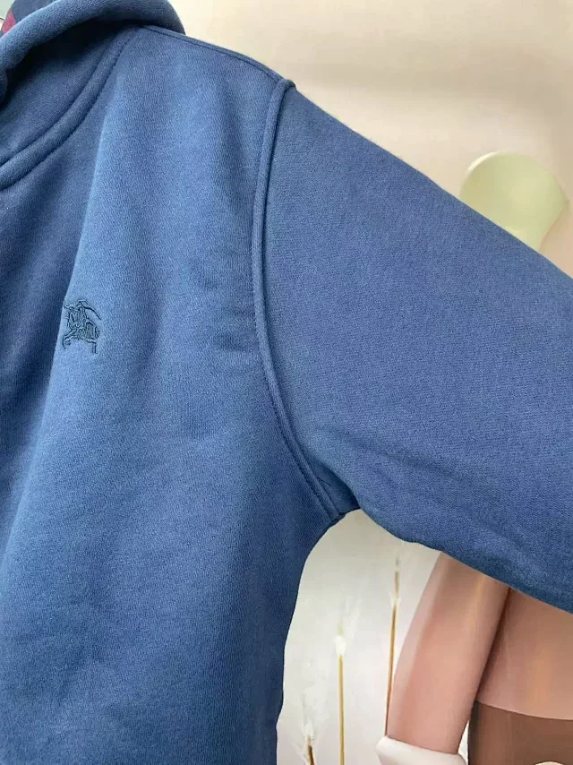 Burberry Hoodies & Sweatshirts Zip-Up Hooded Sweatshirt with Embroidered Equestrian Knight Logo product detail image 26