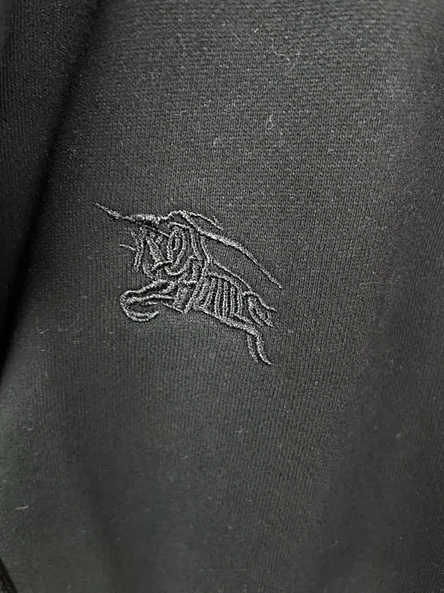 Burberry Hoodies & Sweatshirts Zip-Up Hooded Sweatshirt with Embroidered Equestrian Knight Logo product detail image 17