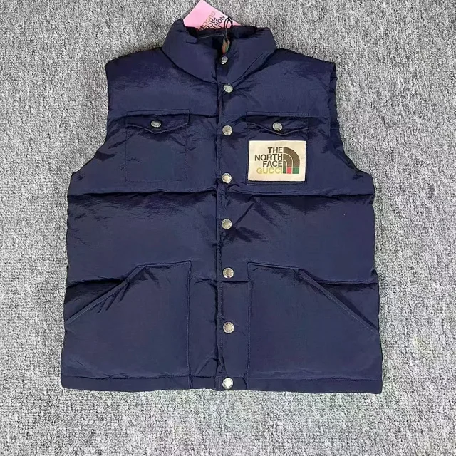 The North Face Puffer Vest with Utility Pockets product detail image 5