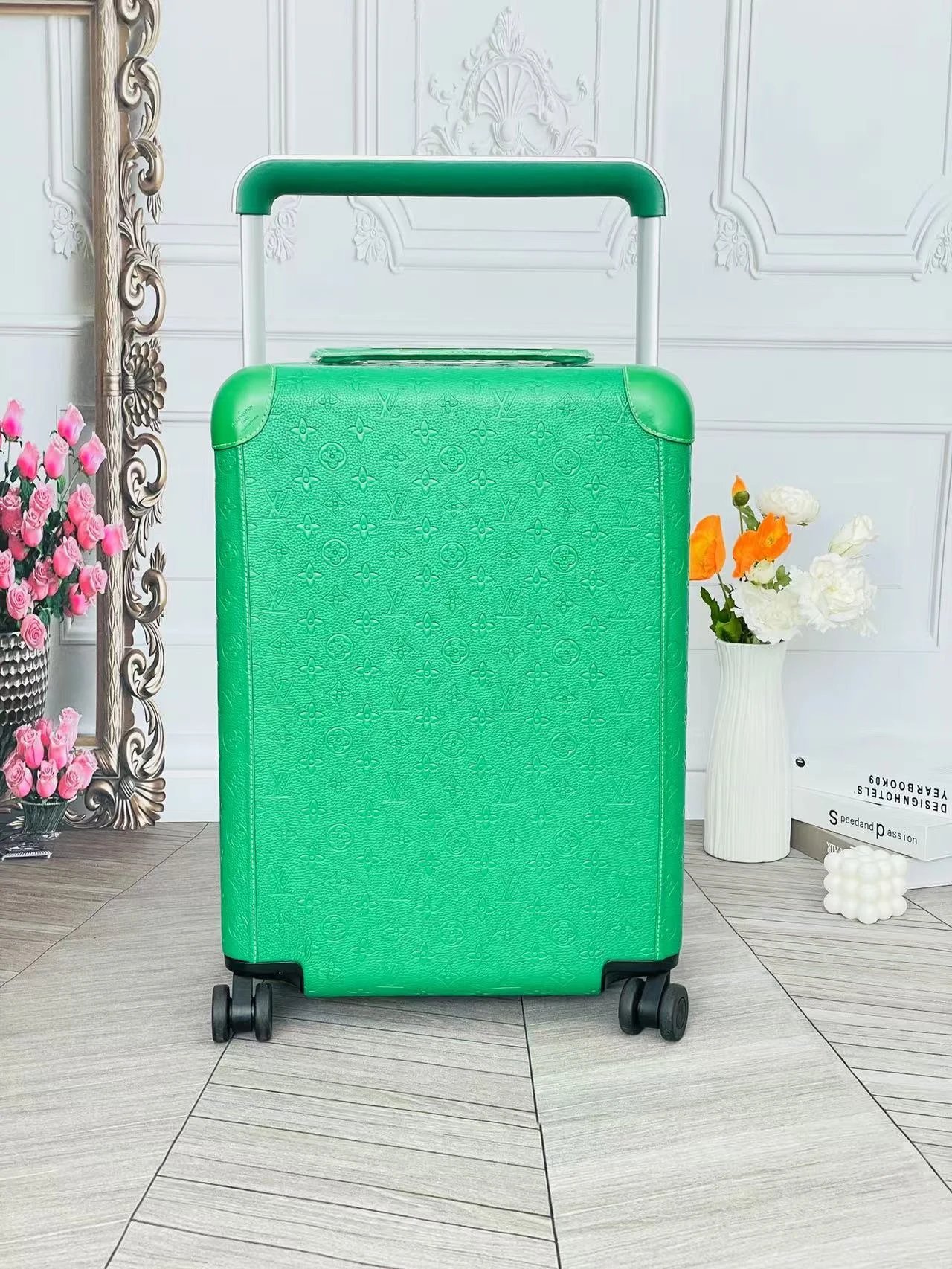 Louis Vuitton Horizon 55 Rolling Suitcase