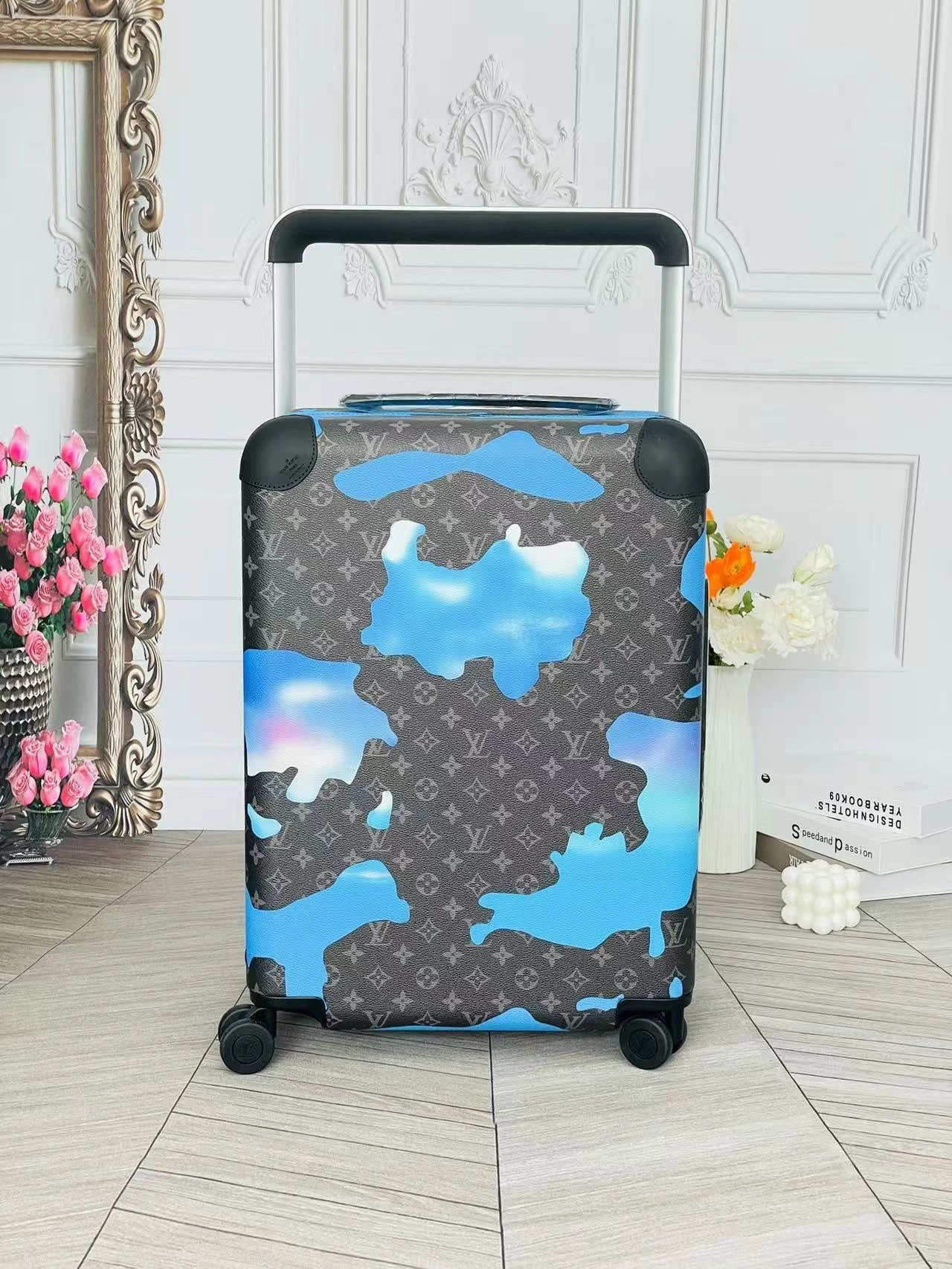 Louis Vuitton Horizon 55 Rolling Suitcase
