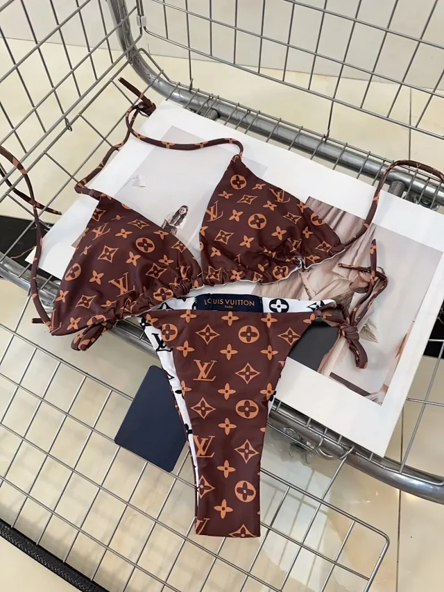 Louis Vuitton Swimwear E-100 Triangle String Bikini Set product detail image 11