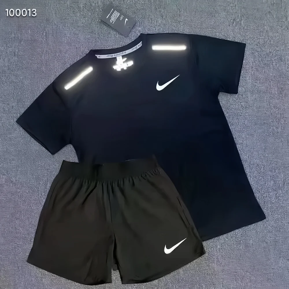 Nike Quick-Drying Reflective Running Two-Piece Set
