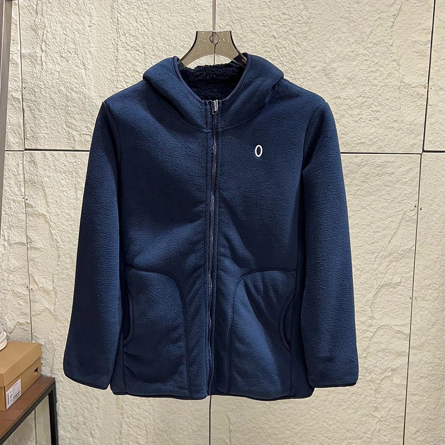 藏青色