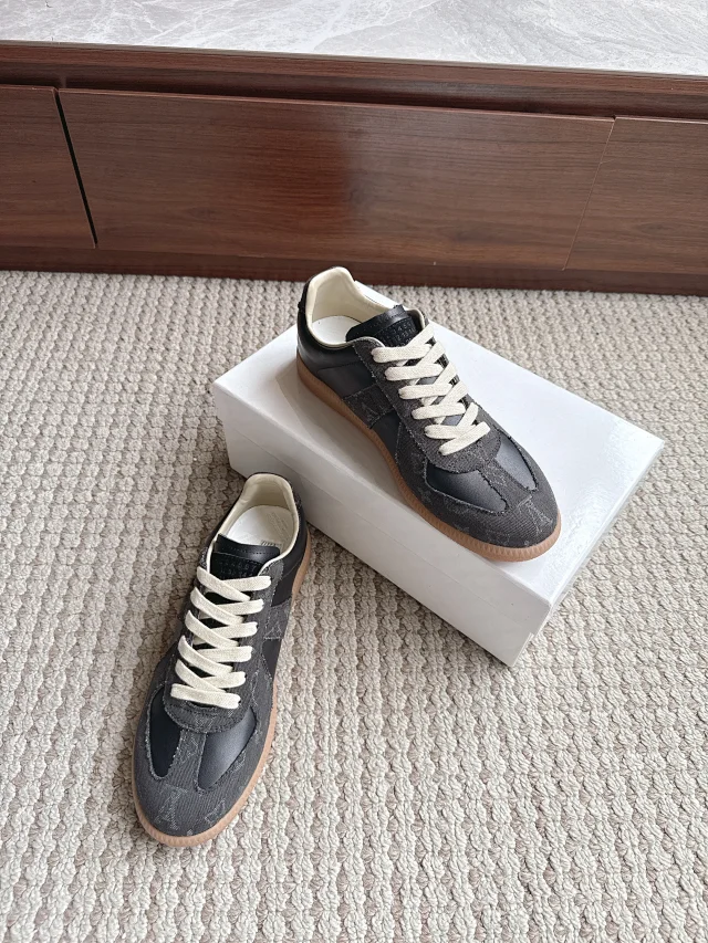 MM6 Maison Margiela Sneakers German Training product detail image 13