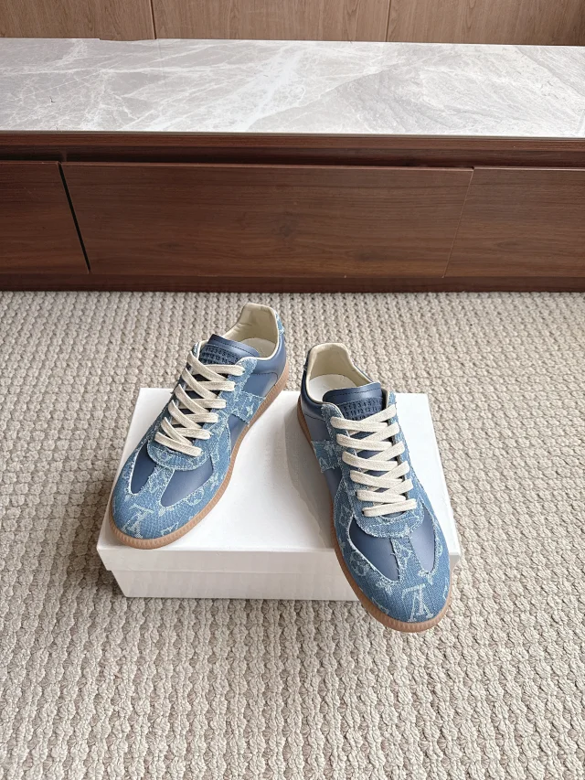 MM6 Maison Margiela Sneakers German Training product detail image 18