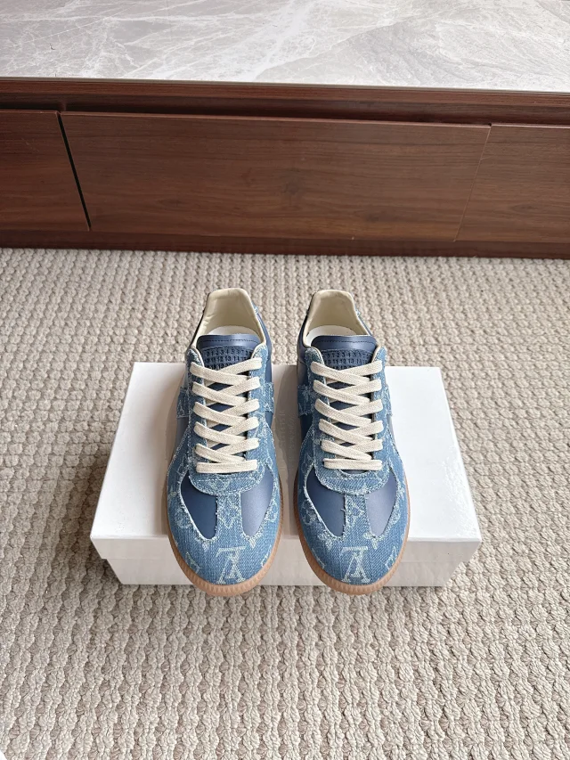 MM6 Maison Margiela Sneakers German Training product detail image 17