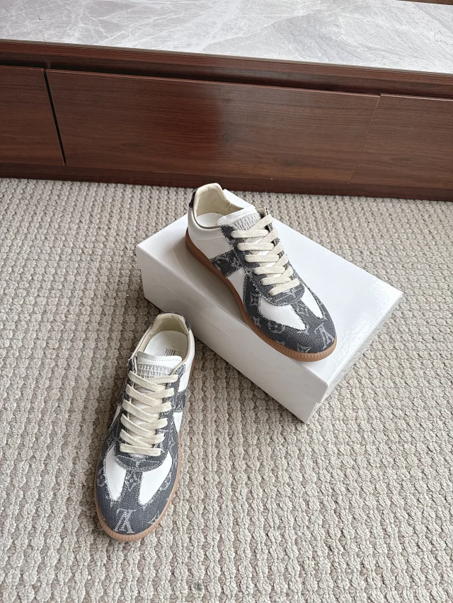 MM6 Maison Margiela Sneakers German Training product detail image 5