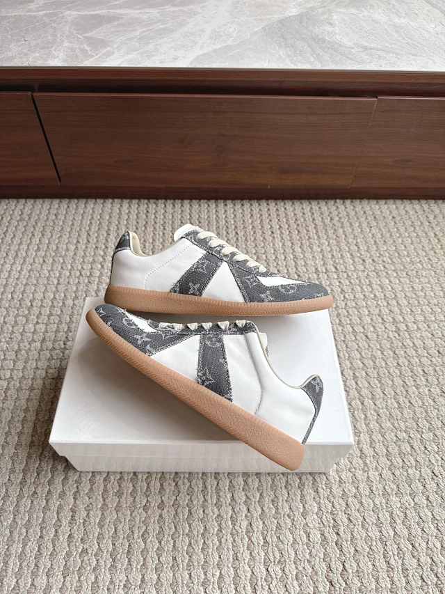 MM6 Maison Margiela Sneakers German Training product detail image 4
