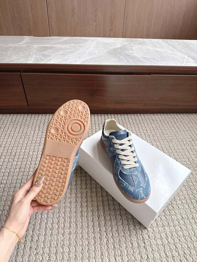 MM6 Maison Margiela Sneakers German Training product detail image 25