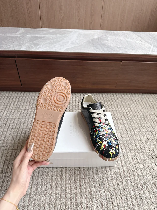 MM6 Maison Margiela Sneakers German Training product detail image 43