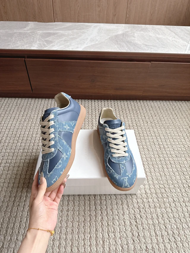 MM6 Maison Margiela Sneakers German Training product detail image 19