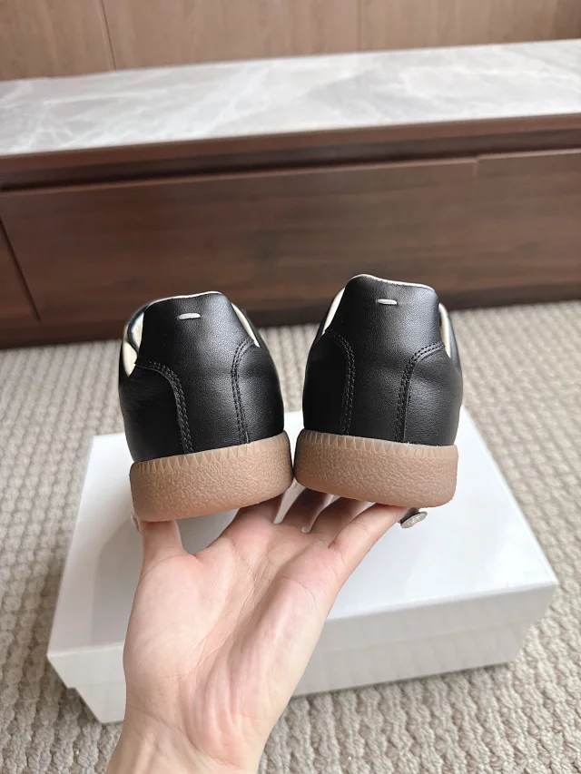 MM6 Maison Margiela Sneakers German Training product detail image 42
