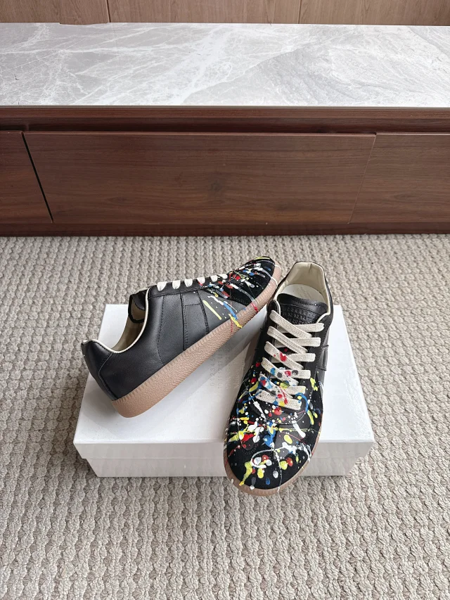 MM6 Maison Margiela Sneakers German Training product detail image 38