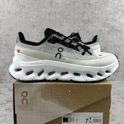 thumbnail for 【EG Batch】Link1 On 昂跑  Cloudtilt 舒适轻盈 低帮跑步鞋合集！