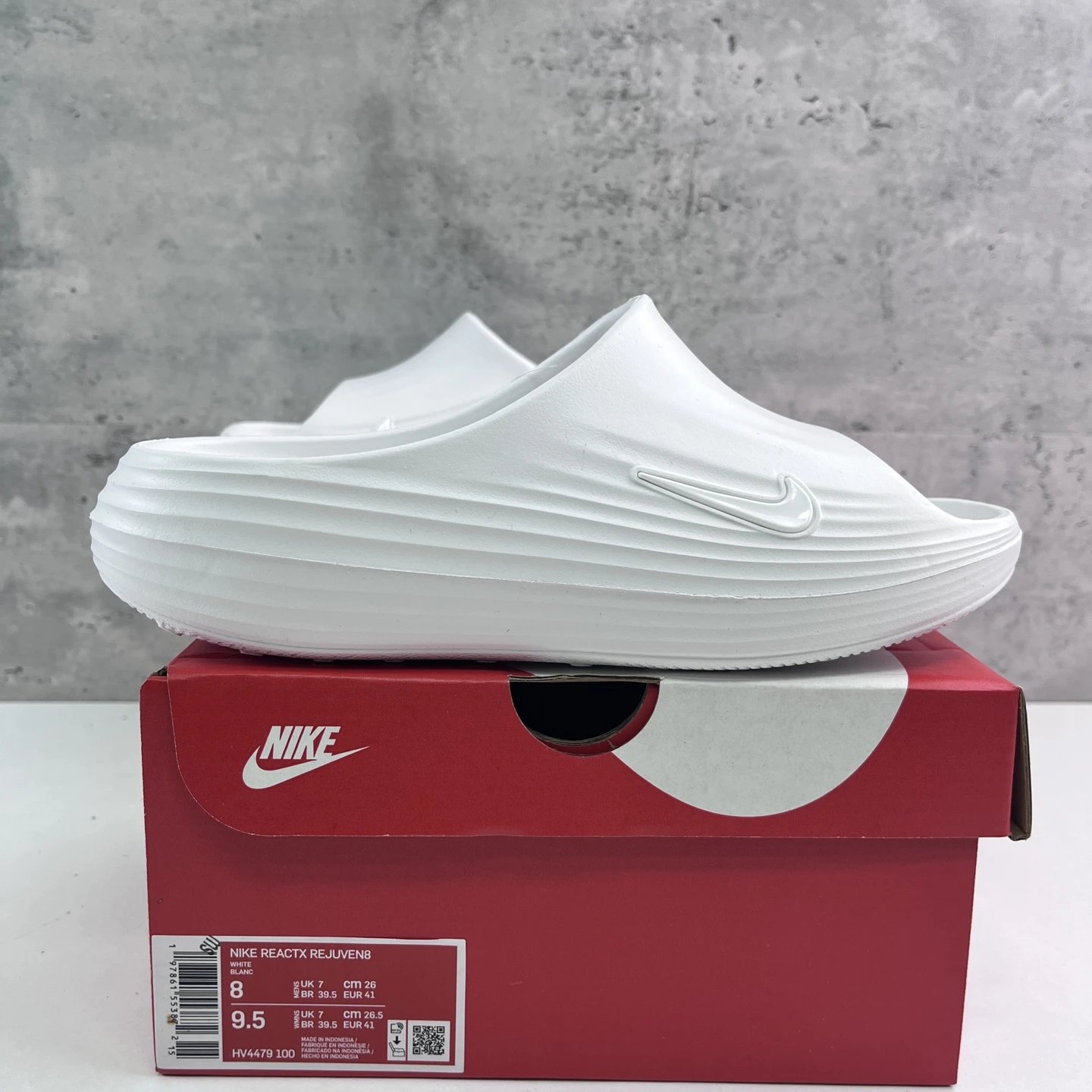 White Slippers HV4479-100