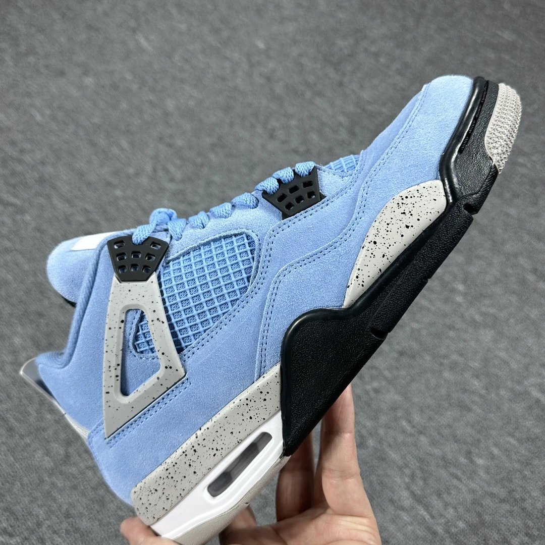 AJ4 University Blue CT8527-400
