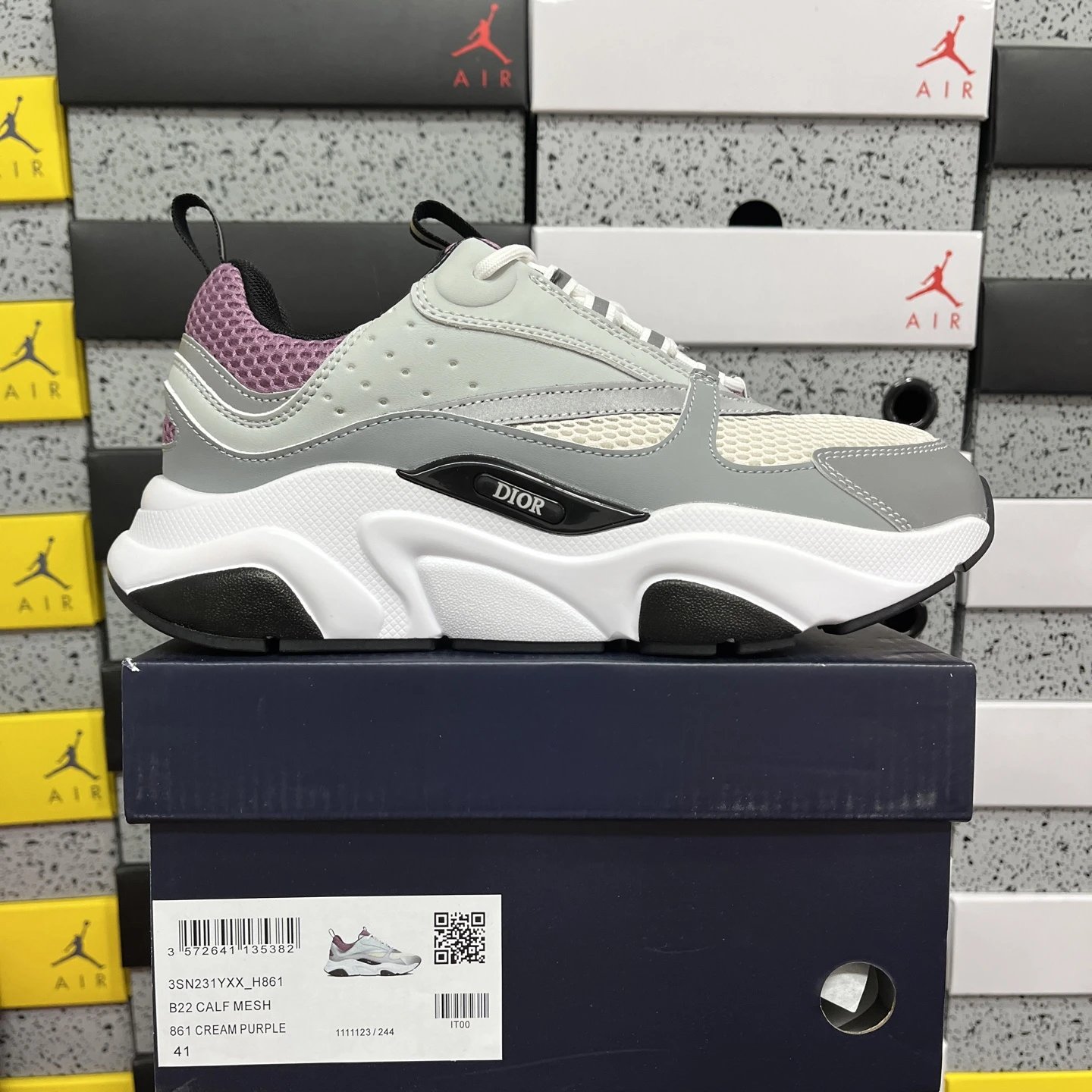 H861 Grey White