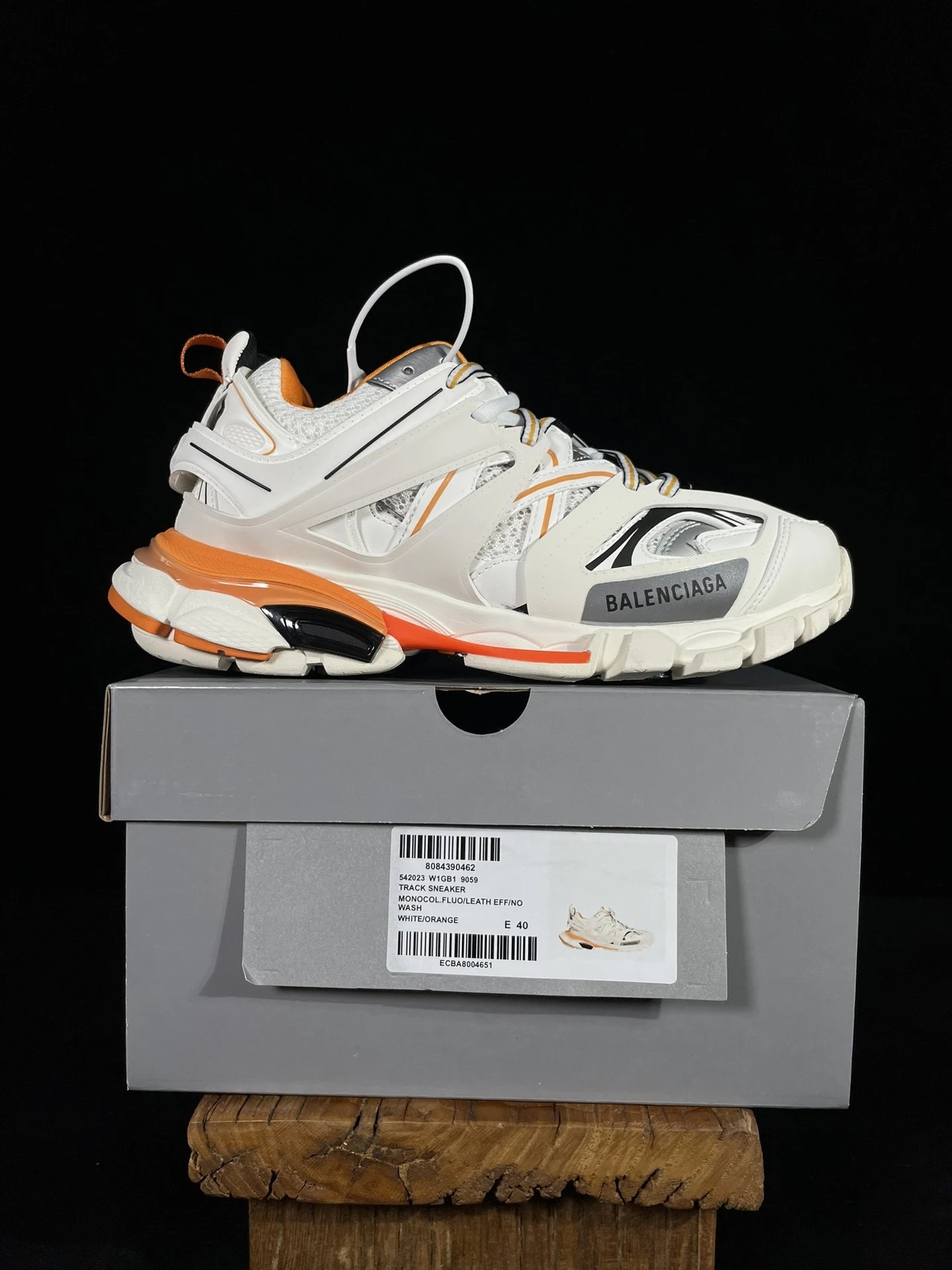 VG3.0 9059 White Orange