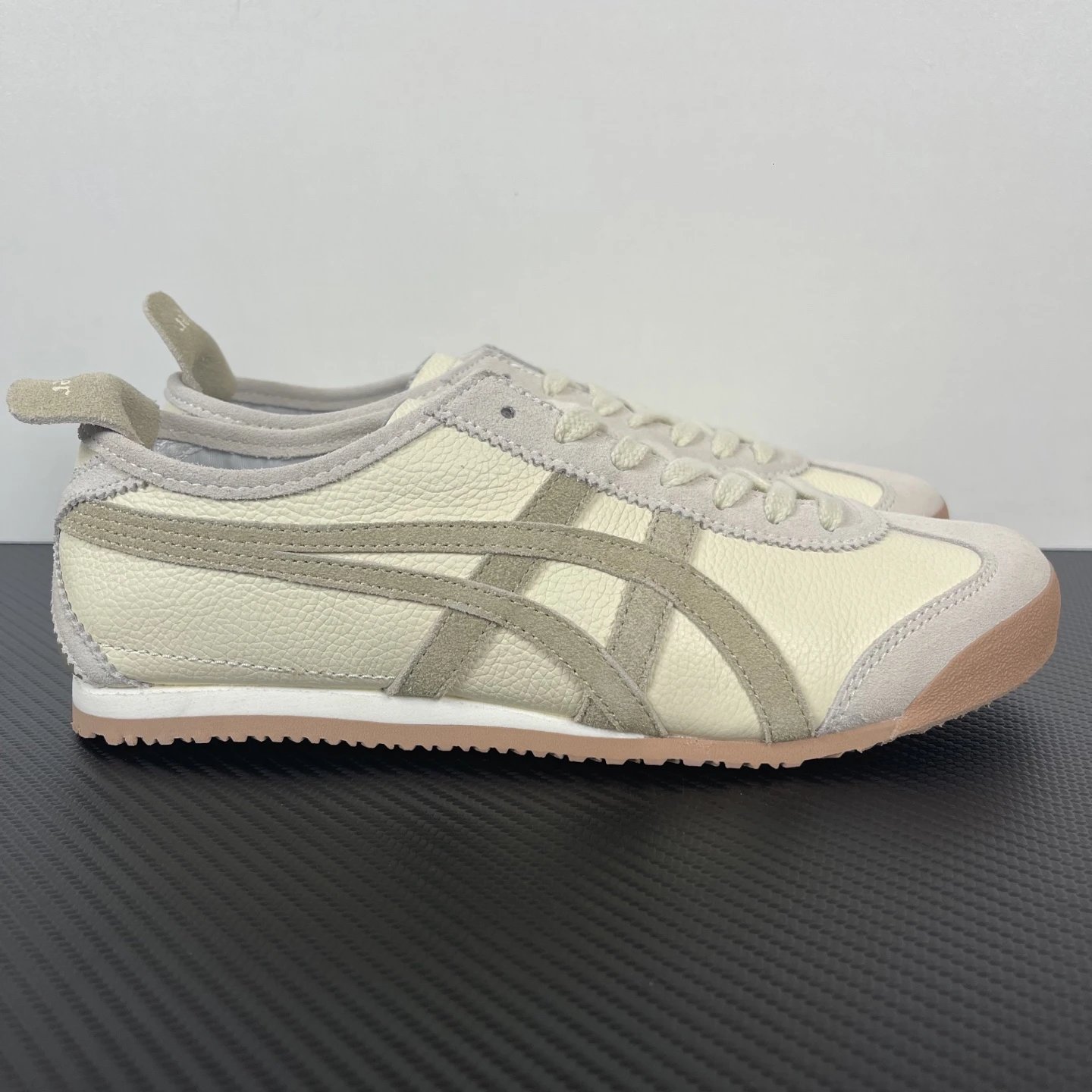 Beige 1183C076-101