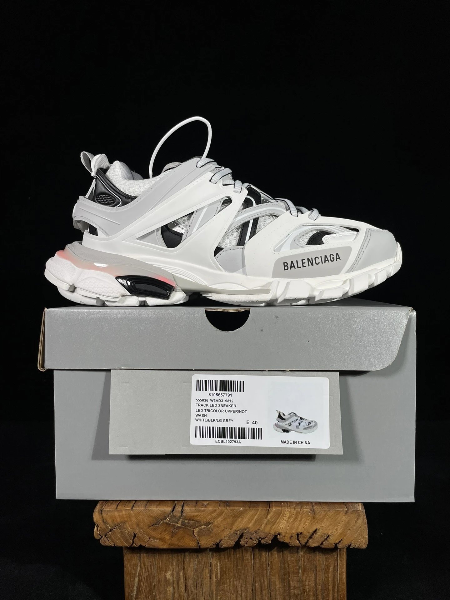 VG3.0 9812 White Grey Black