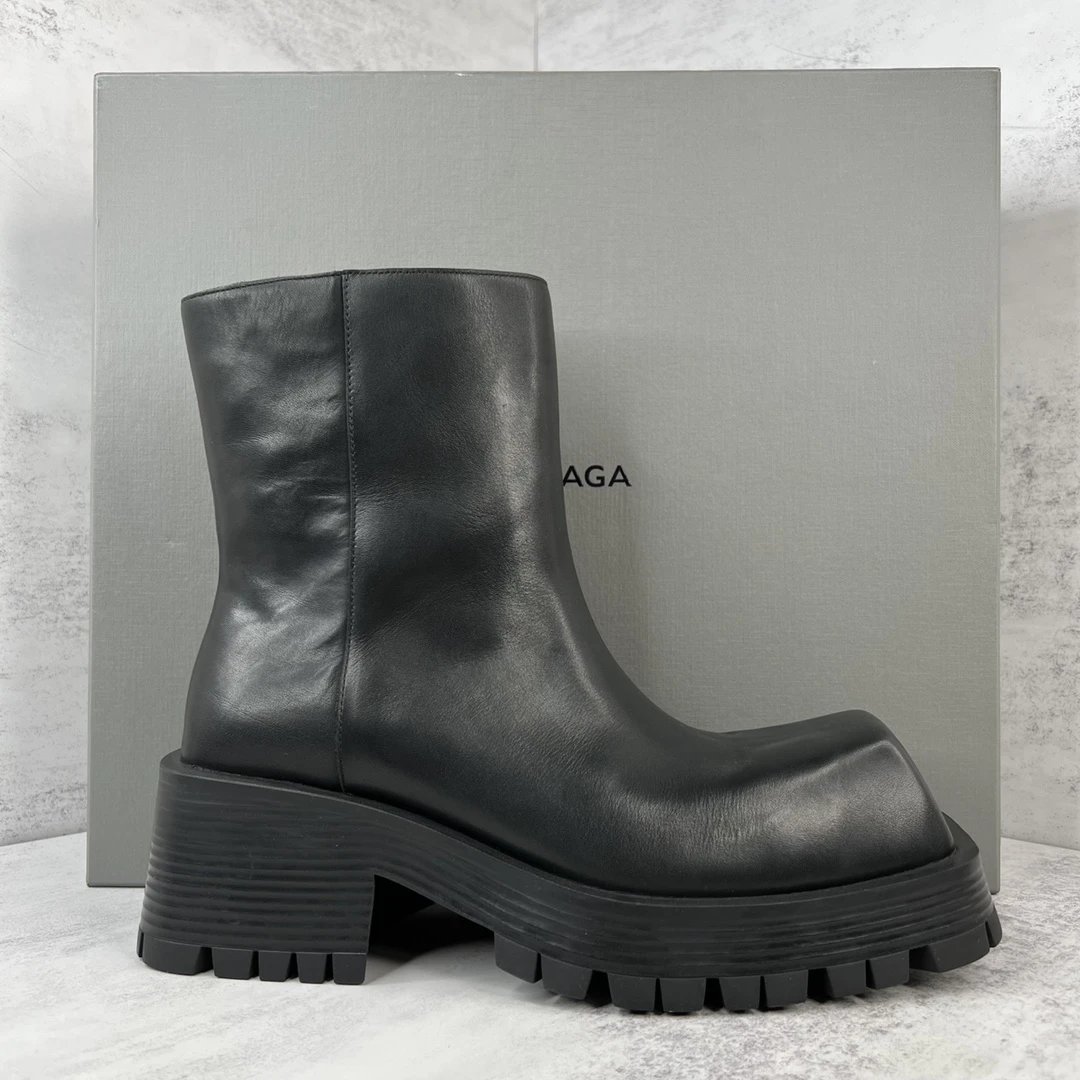 Balenciaga Black Square Toe Leather Boots Unisex