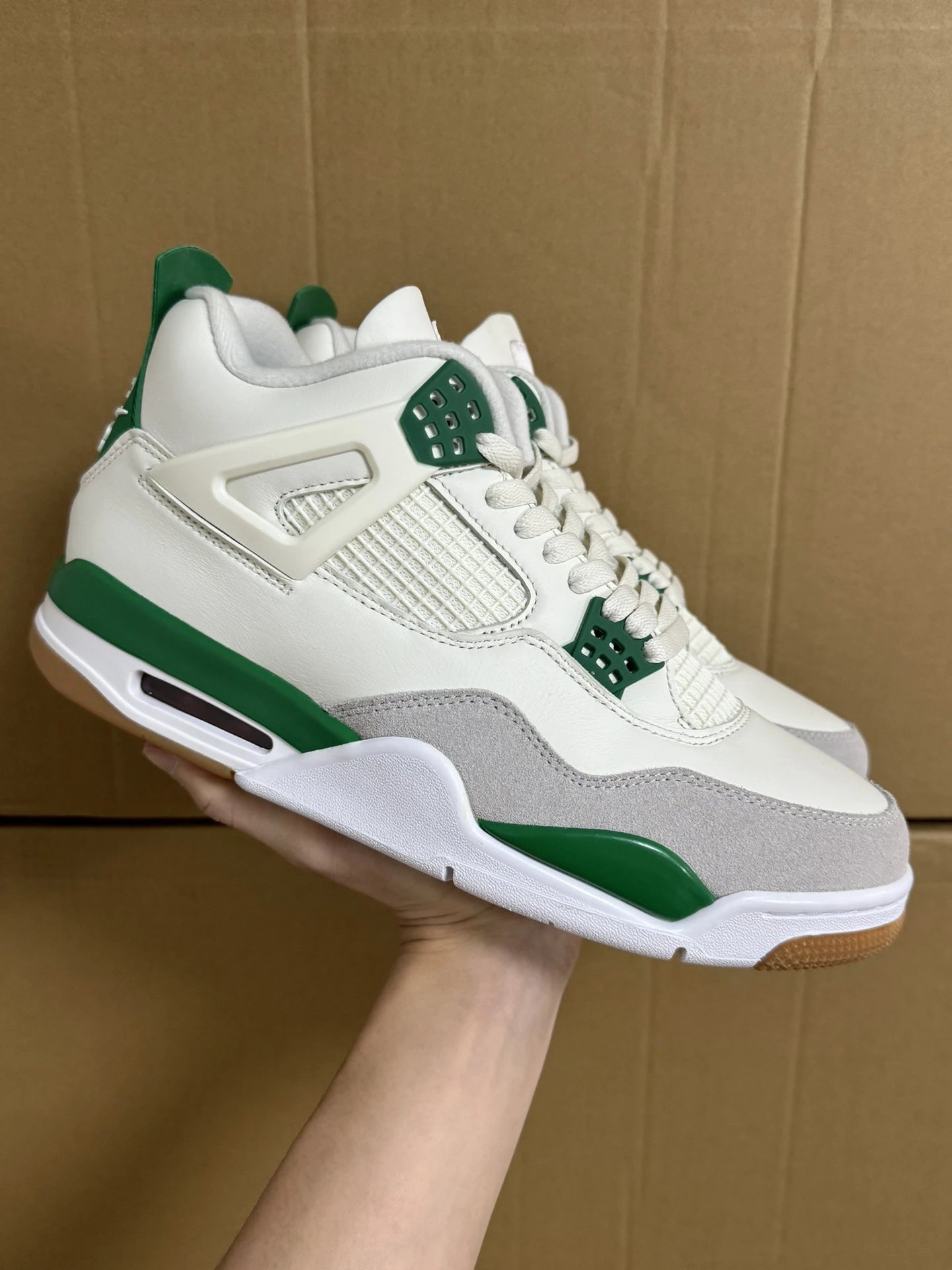 Air Jordan 4 White Green Retro Basketball Sneakers