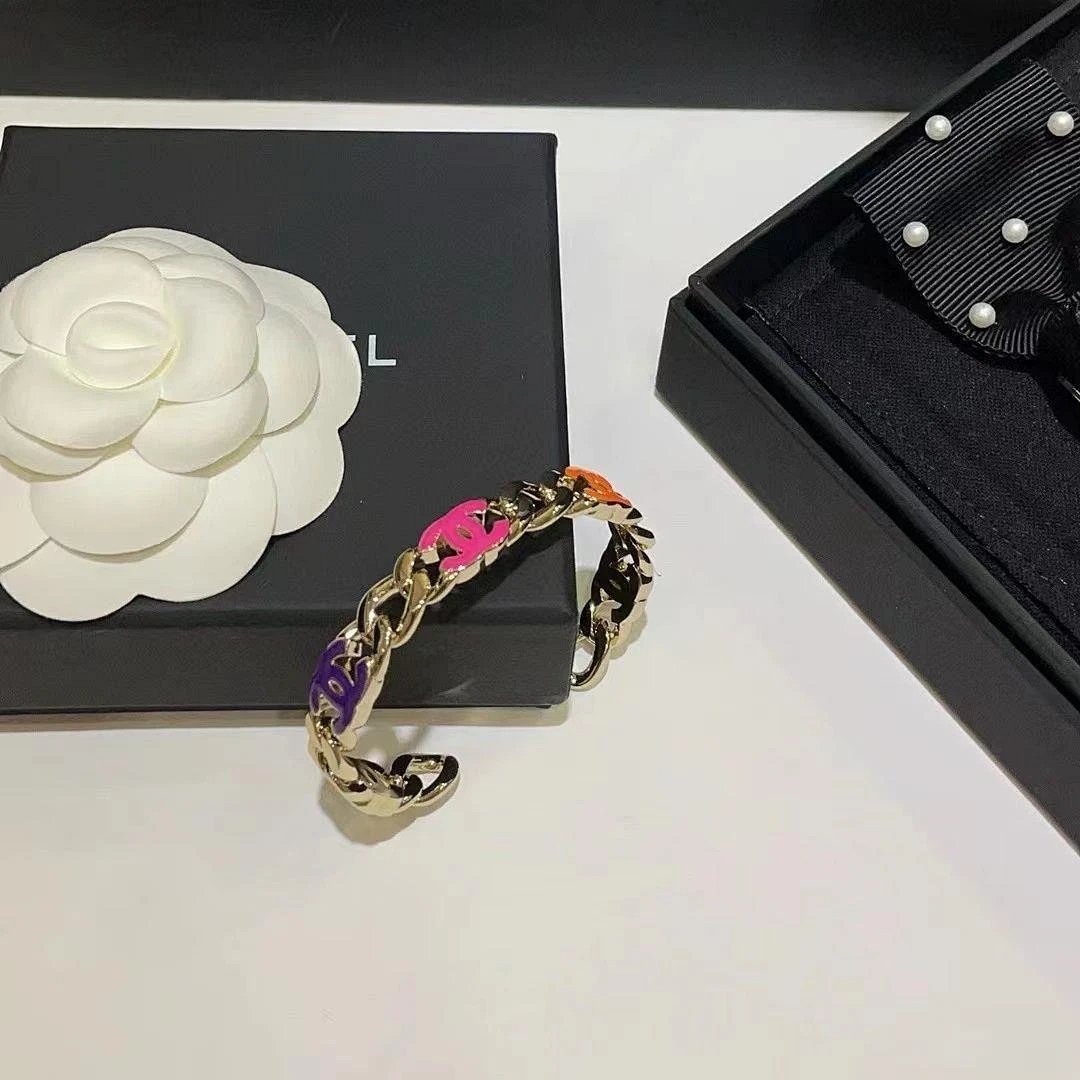 Chanel Multicolor CC Logo Chain Bracelet Jewelry Bracelets product detail 14 in Litbuy spreadsheet finds