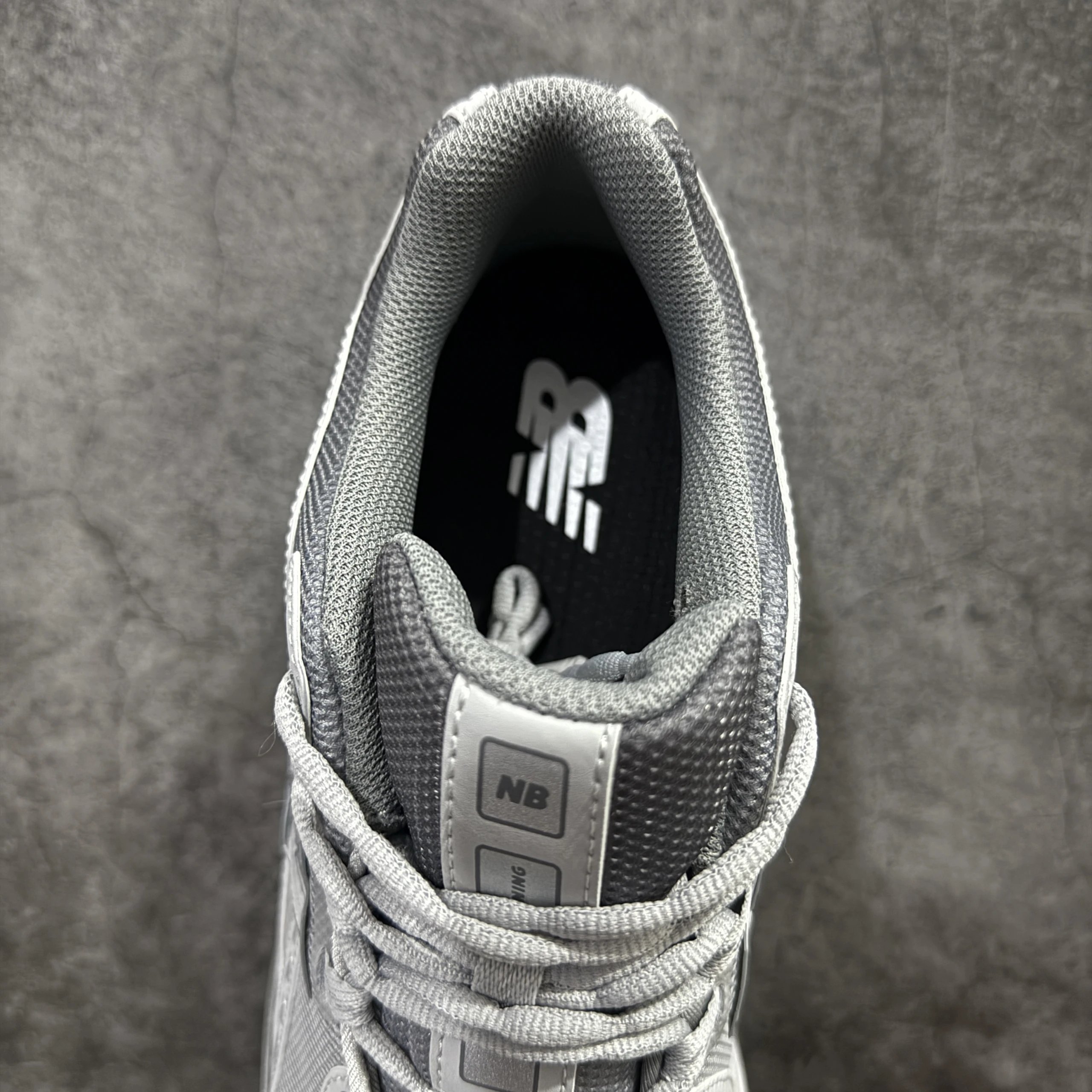 New Balance 1906A Silver Metallic Running Shoes - 23