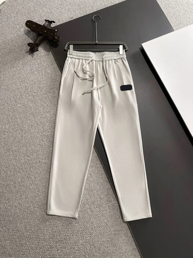Arc'teryx Trousers Loose-fit cargo with elastic drawstring waist product detail image 12