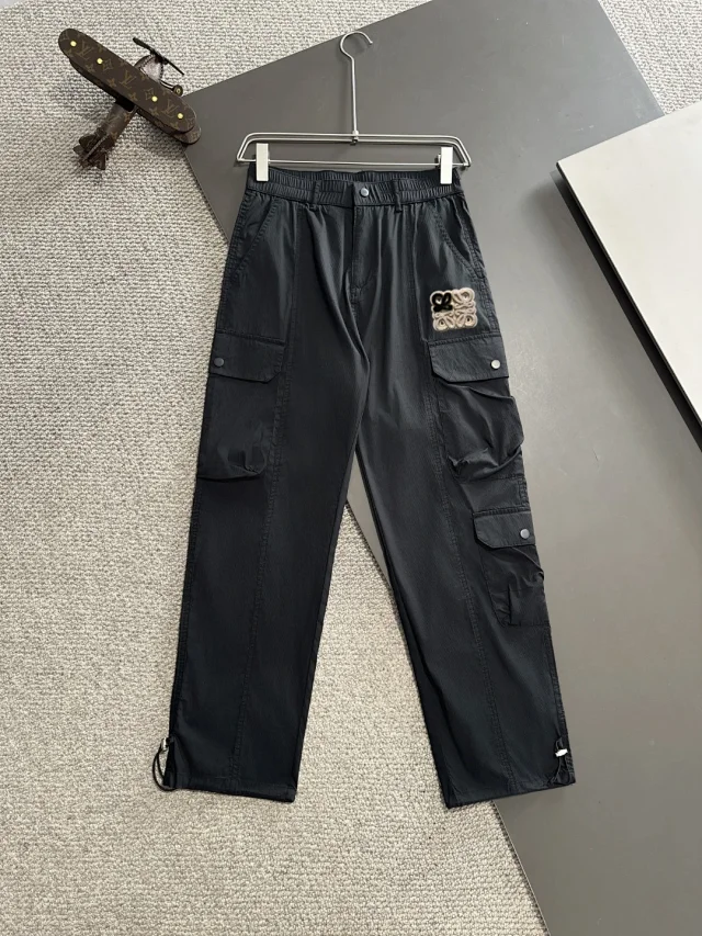 Arc'teryx Trousers Loose-fit cargo with elastic drawstring waist product detail image 14