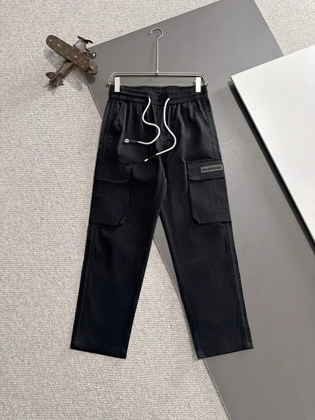 Arc'teryx Trousers Loose-fit cargo with elastic drawstring waist product detail image 6