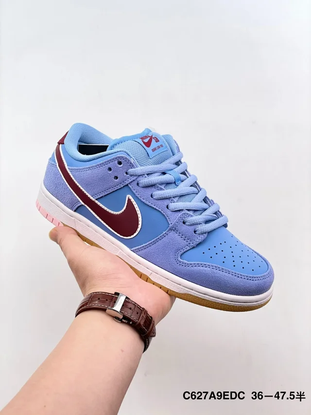 Nike Low-top lace-up sneakers product detail image 3