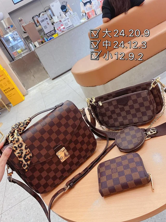 Louis Vuitton Handbags Tote Bag Set product detail image 12