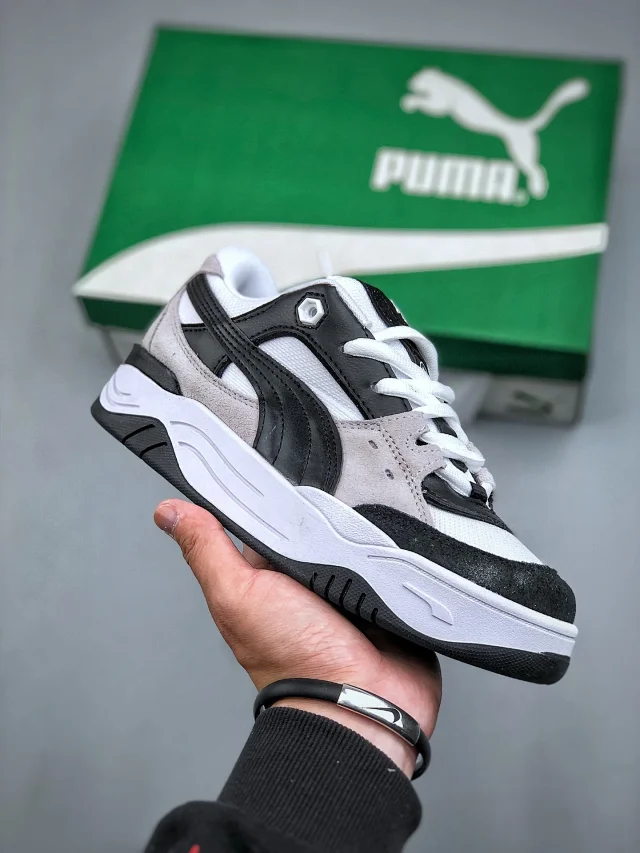 Puma Sneakers Lace-Up with Formstrip Detail product detail image 2