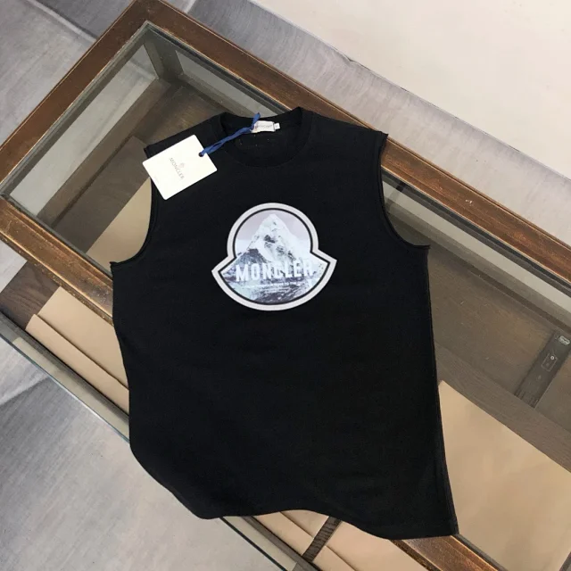 Moncler Vests Sleeveless Logo-Graphic Vest product detail image 7