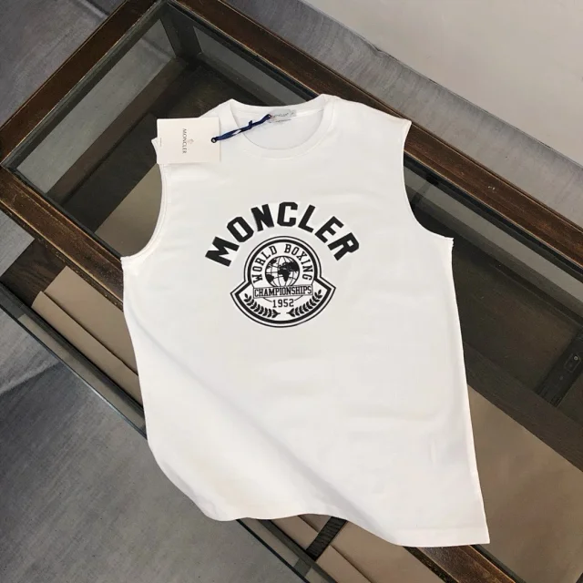 Moncler Vests Sleeveless Logo-Graphic Vest product detail image 2