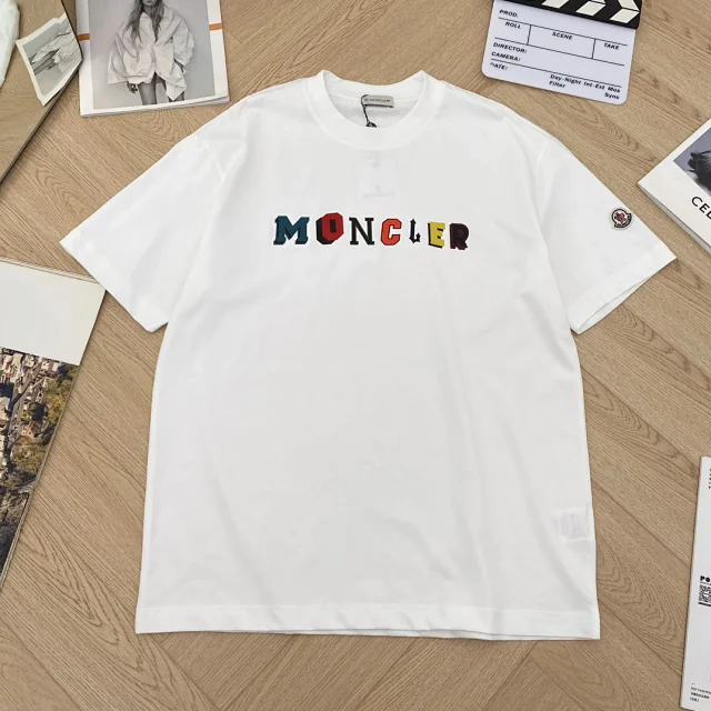 Moncler T-Shirts Short-Sleeve Logo Graphic product detail image 13
