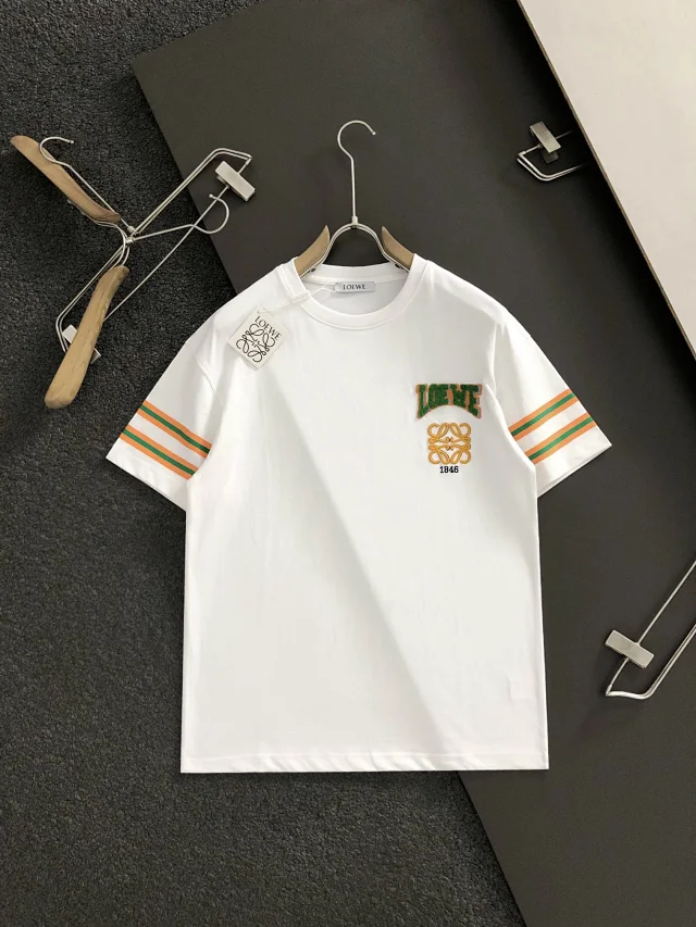 Loewe T-Shirts Short-Sleeve Graphic T-Shirt product detail image 7