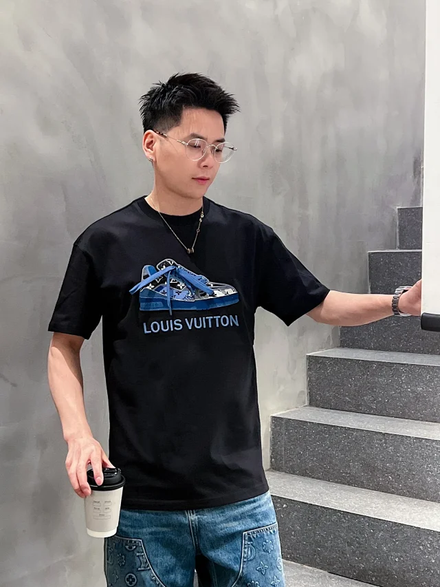 Loewe T-Shirts Short-Sleeve Graphic T-Shirt product detail image 11