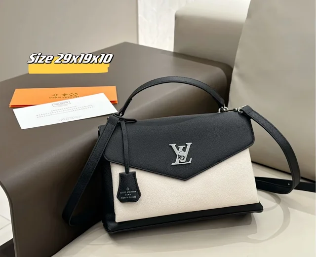 Louis Vuitton Crossbody Bags Monogram shoulder and belt bag designs product detail image 15