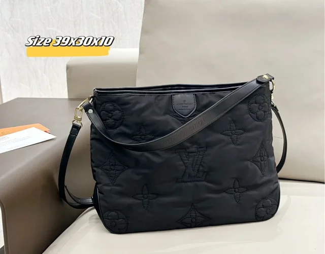 Louis Vuitton Crossbody Bags Monogram shoulder and belt bag designs product detail image 3