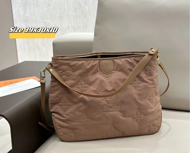 Louis Vuitton Crossbody Bags Monogram shoulder and belt bag designs product detail image 2