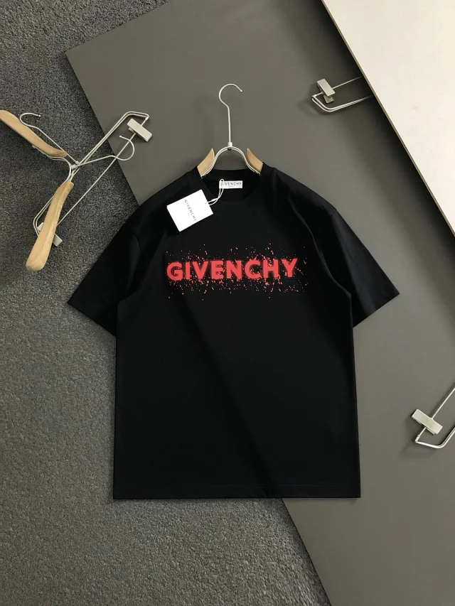 Givenchy T-Shirts Short-Sleeve Logo Graphic product detail image 2