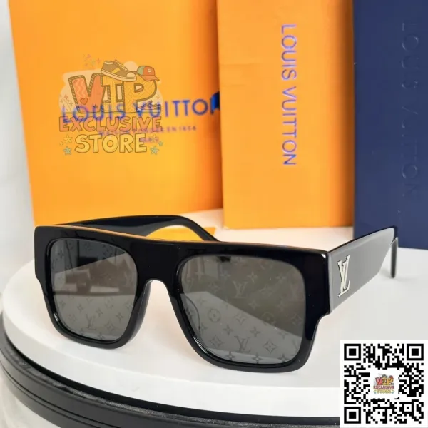 Louis Vuitton Monogram Square Sunglasses Black - 1
