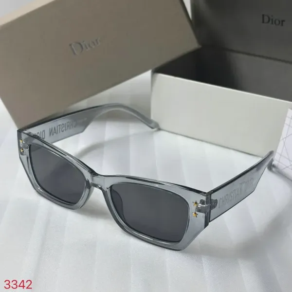 Miu Miu Gradient Green Gold-Trimmed Rimless Sunglasses - 15