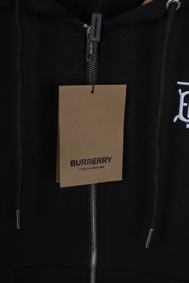 Burberry Hoodies & Sweatshirts Crewneck Logo Sweatshirt product detail image 16