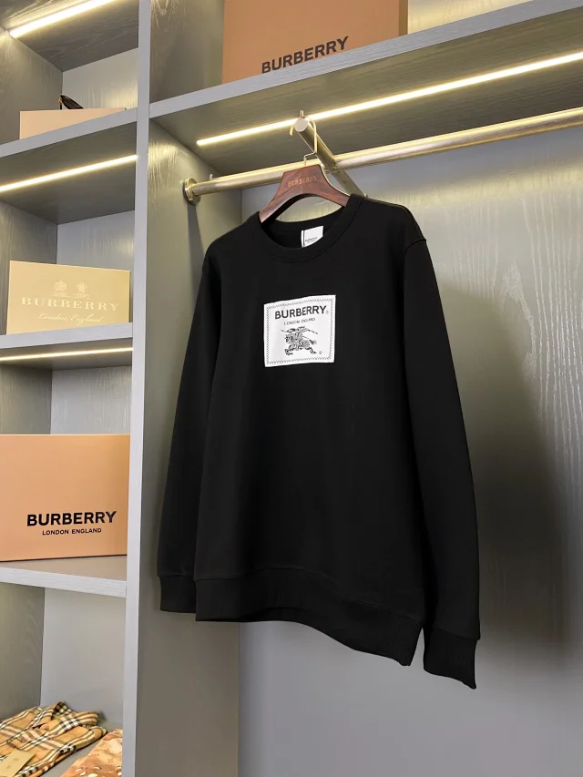Burberry Hoodies & Sweatshirts Crewneck Logo Sweatshirt product detail image 10