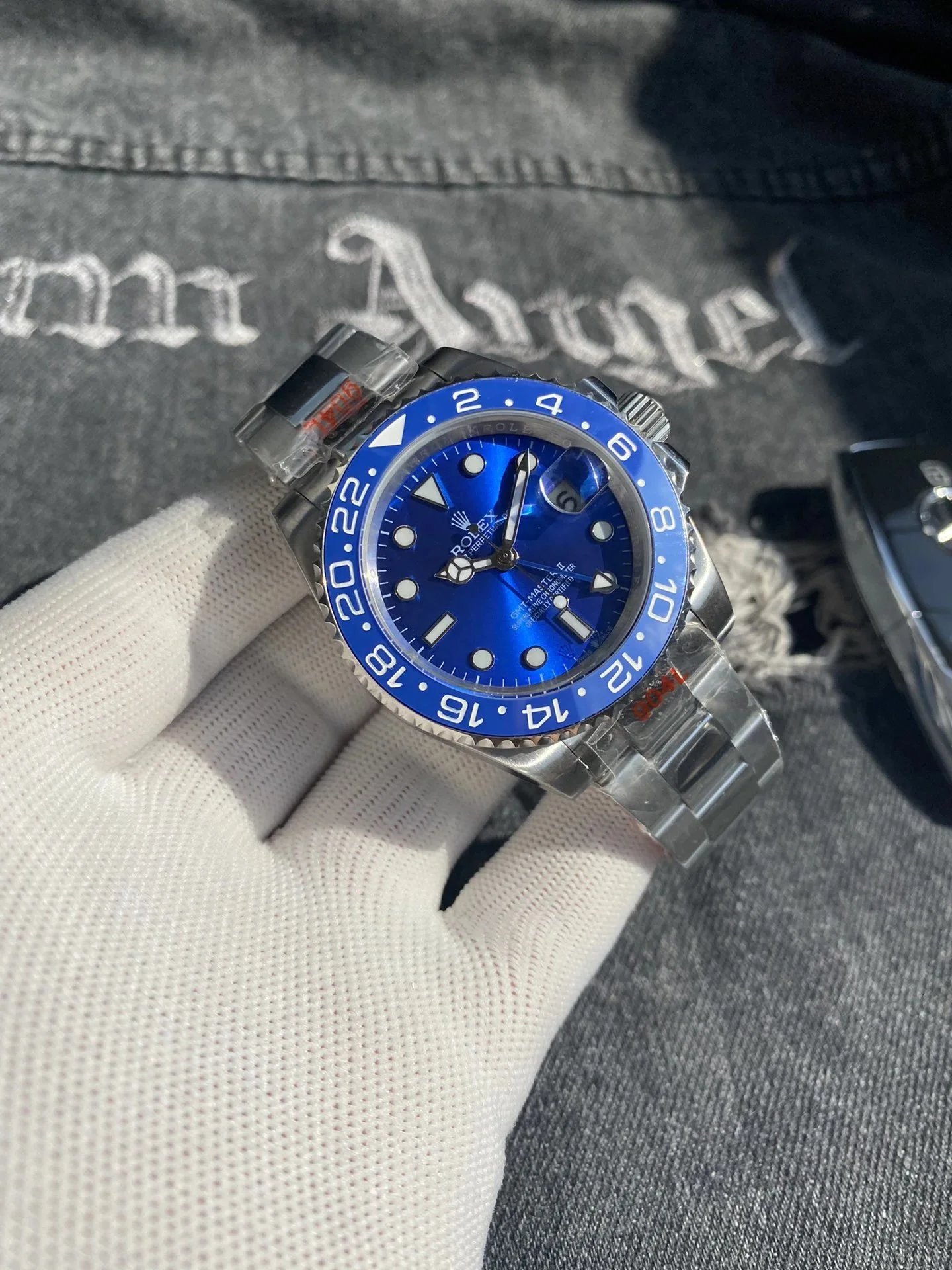 Silver Case Blue Dial · 3-Link Steel Band (Blue Bezel)